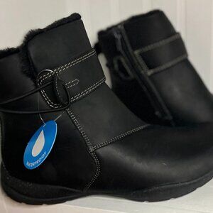 Clarks Women's Roseville Boot Ankle Size 8.5